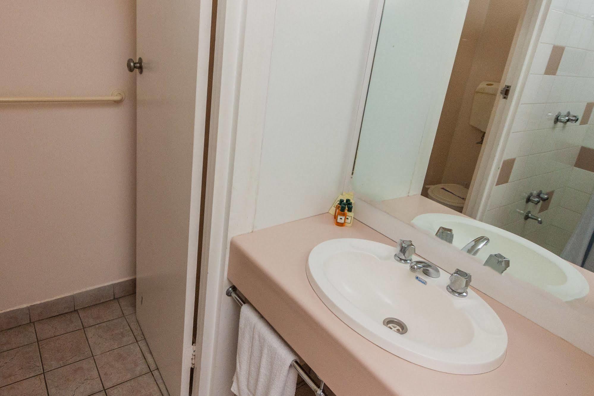 Moruya Waterfront Hotel Motel エクステリア 写真