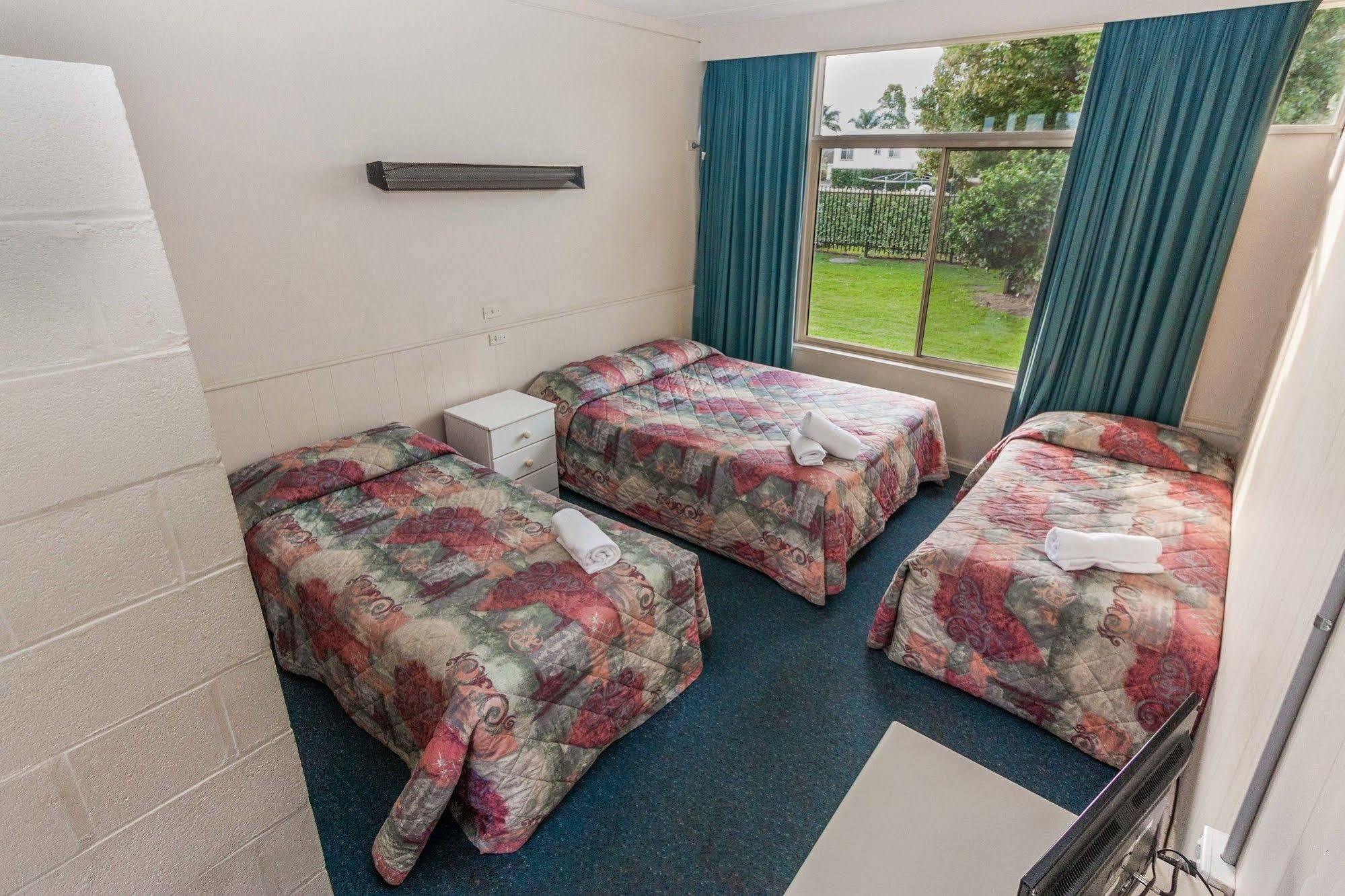 Moruya Waterfront Hotel Motel エクステリア 写真