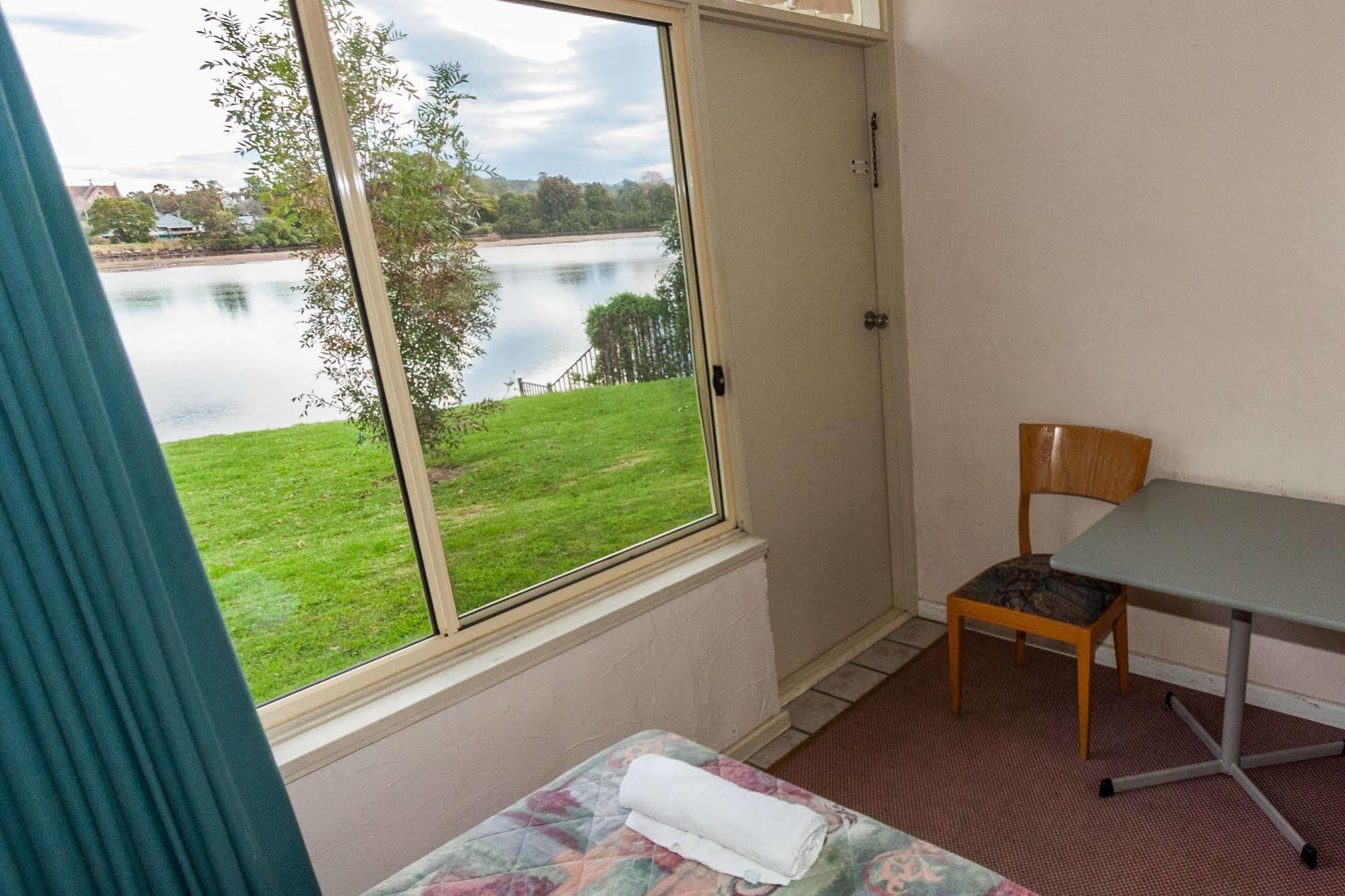 Moruya Waterfront Hotel Motel エクステリア 写真