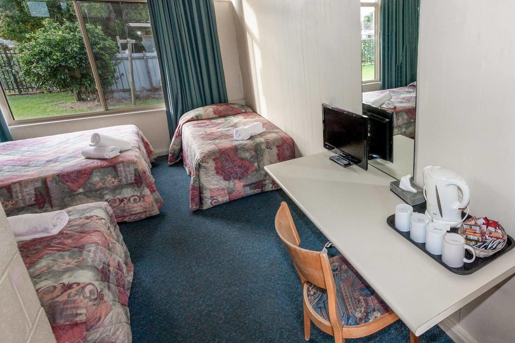 Moruya Waterfront Hotel Motel エクステリア 写真