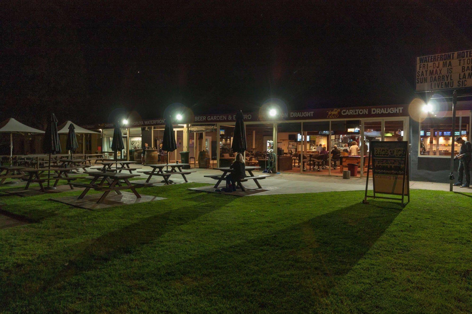Moruya Waterfront Hotel Motel エクステリア 写真
